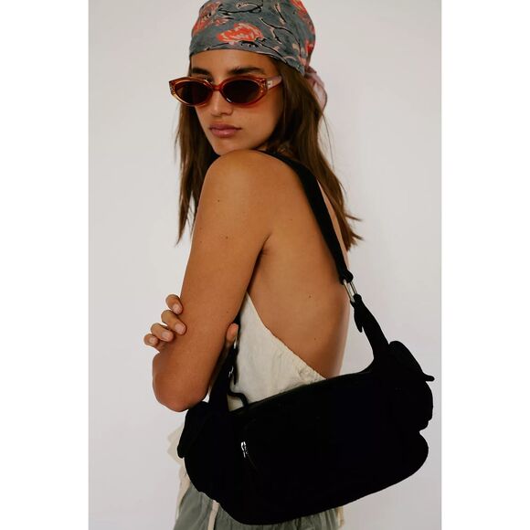 Free People Handbags - 🔥NOT AVAILABLE 🔥Free People Siren Suede Shoulder Bag